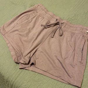Valerian & Tonal seaside 3” Marika Shorts